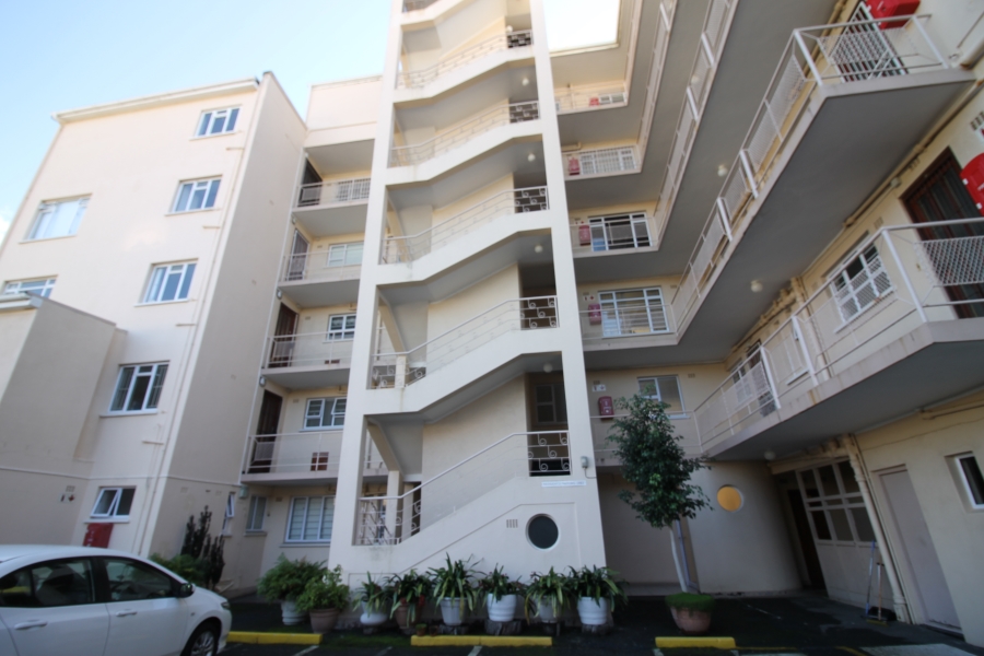 To Let 2 Bedroom Property for Rent in Claremont Upper Western Cape